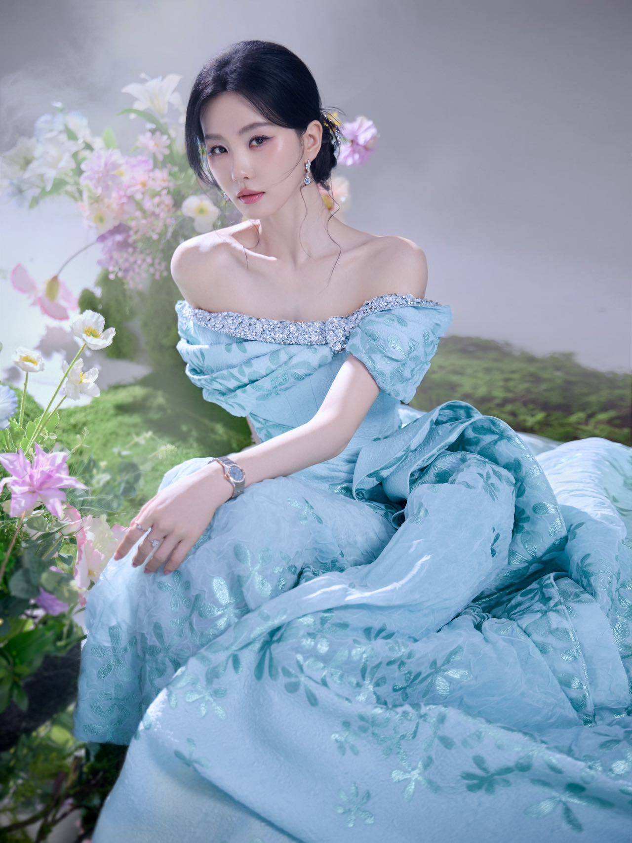 刘诗诗亮相中国影视之夜，获得央视年度推荐电视剧女演员
