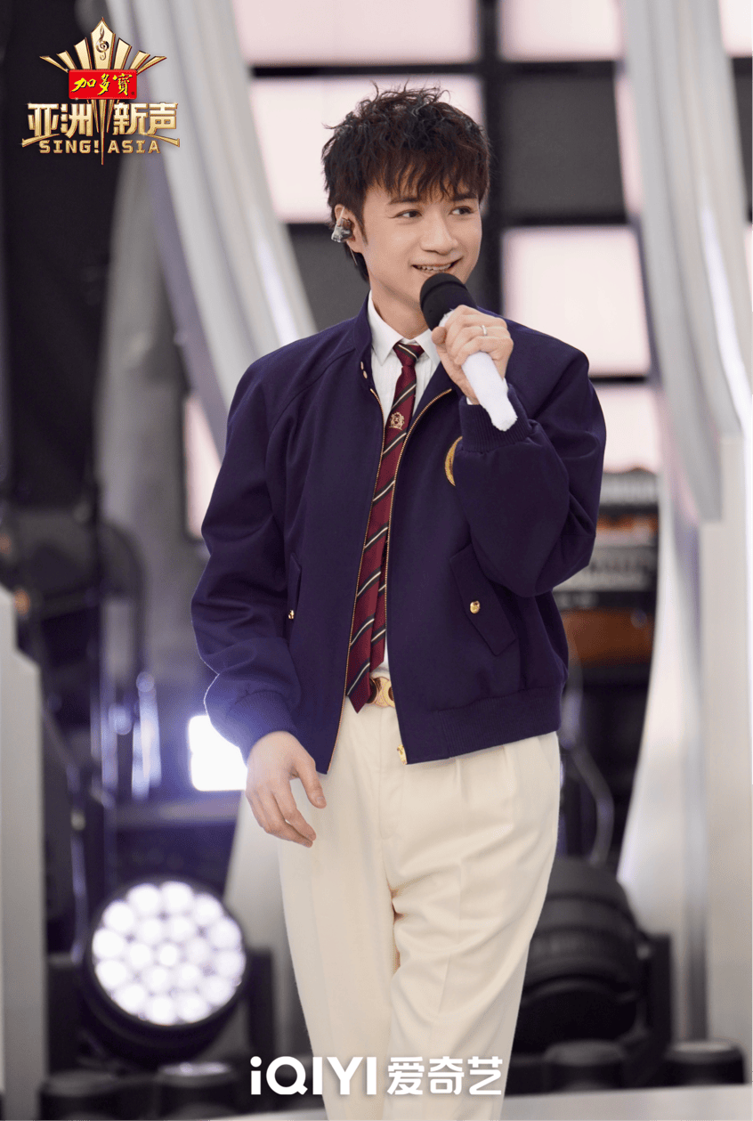 古巨基《亚洲新声》香港站精彩上演 粤语重现《飘雪》唤醒港乐DNA