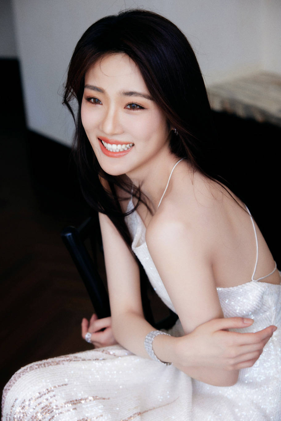 张可盈《让我来唱》展现超强爆发力唱功获赞 台下真性情圈粉不断